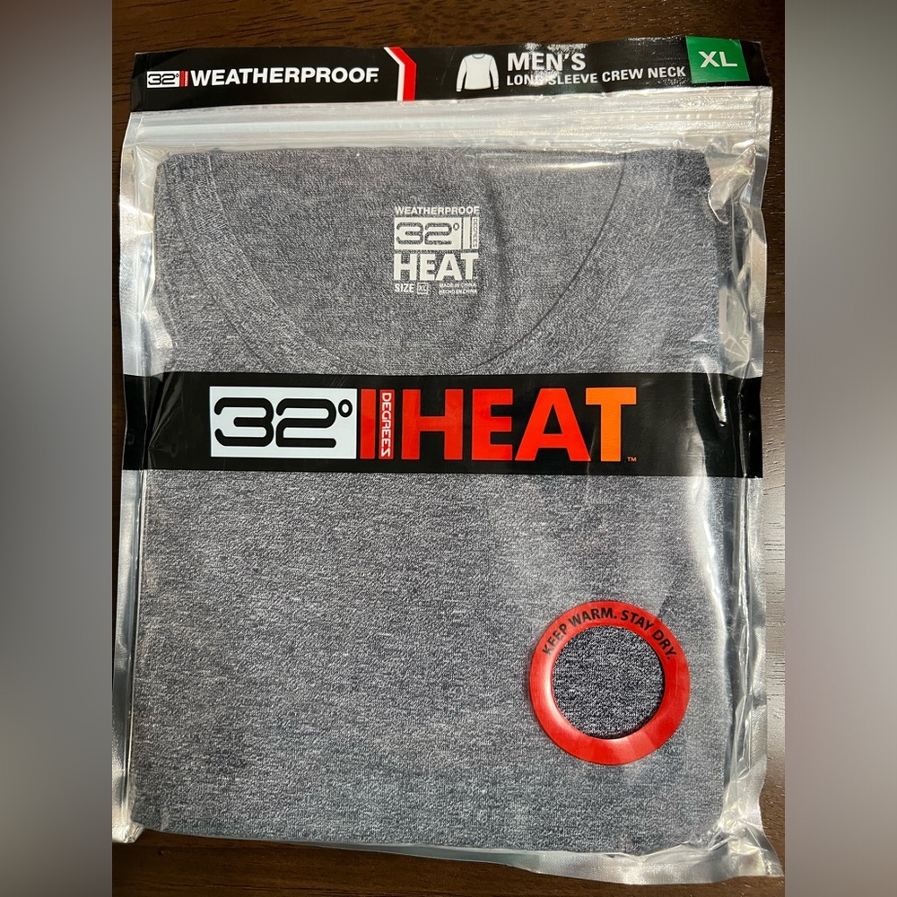 32 Degree Heat Men’s Long Sleeve Crew Neck